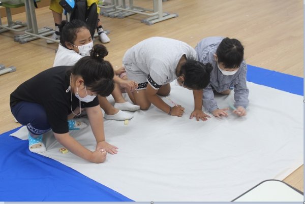 만세운동 협동화 그리기